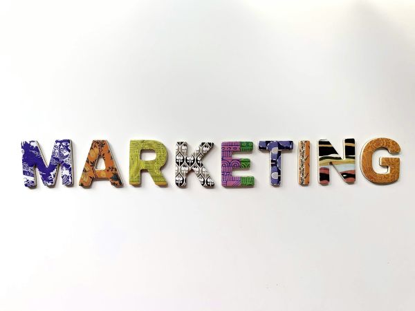 Dominer le marketing : stratégies percutantes pour dynamiser les entreprises de traduction
